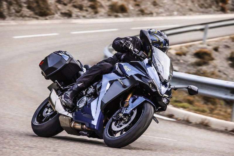 Suzuki GSX-S1000GT 2022, Motor Sport Touring Terbaru