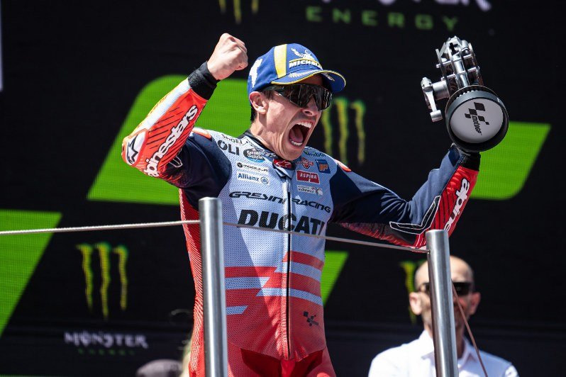 Podium Ganda Marc Marquez di MotoGP Catalunya 2024- jurnalbikers.com
